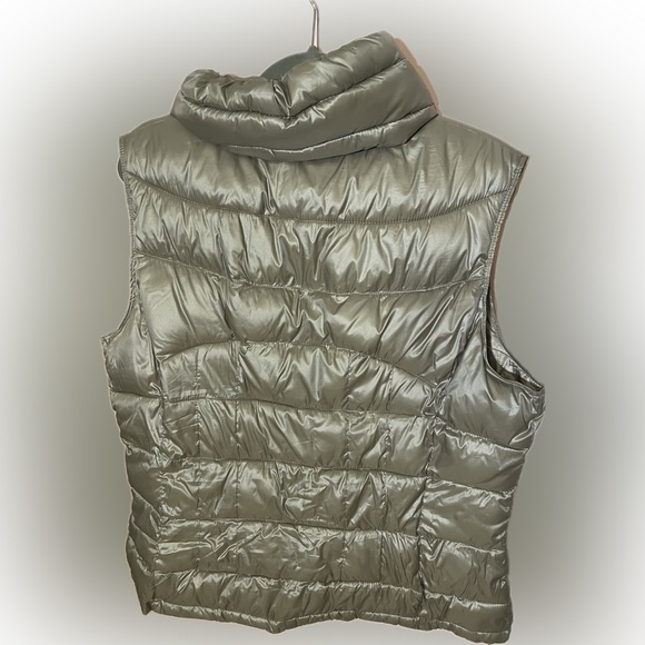 Calvin Klein Puffer Sleeveless Vest Sz XL - Picture 2 of 5